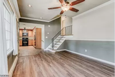 77 Pine St, Newton, NJ 07860 - Photo 8