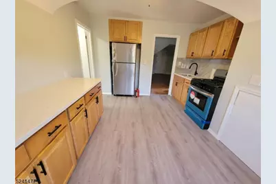 141 Mahar Ave, Clifton, NJ 07011 - Photo 6