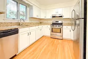 8 Magnolia Ct, Madison, NJ 07940 - Photo 2