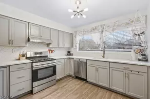 424 Tall Oak Ln, Hillsborough Township, NJ 08844 - Photo 1