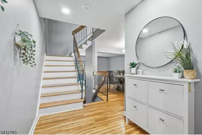 424 Tall Oak Ln, Hillsborough Township, NJ 08844 - Photo 4