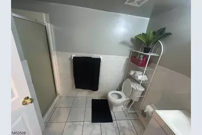 15 Seymour Ave #1B, Newark, NJ 07108 - Photo 6