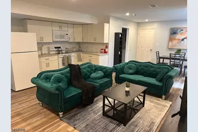 15 Seymour Ave #1B, Newark, NJ 07108 - Photo 2
