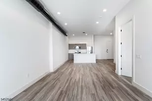 55 Washington St, East Orange, NJ 07017 - Photo 10