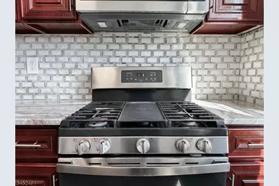 126 Wade St, Jersey City, NJ 07305 - Photo 14