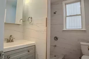 126 Wade St, Jersey City, NJ 07305 - Photo 18