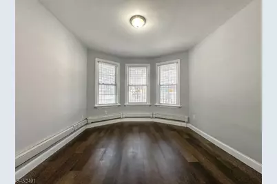 126 Wade St, Jersey City, NJ 07305 - Photo 8