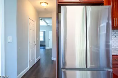 126 Wade St, Jersey City, NJ 07305 - Photo 18