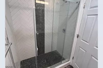 41 Jacob St, Newark, NJ 07103 - Photo 8
