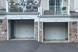 124 Wallace Ct, Green Brook Township, NJ 08812 - Photo 2