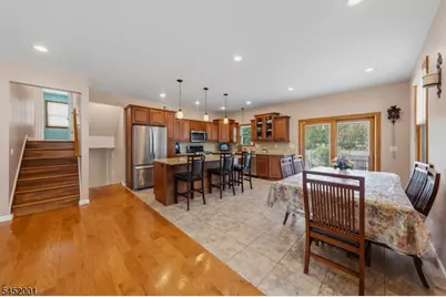 2416 Hulick Pl, Rahway, NJ 07065 - Photo 4