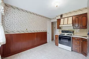 111 Primrose Dr, New Providence, NJ 07974 - Photo 12