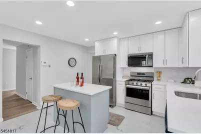 81 Crane St, Newark, NJ 07104 - Photo 4