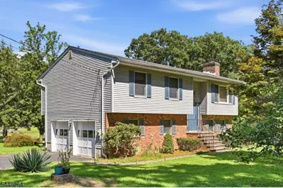5 Apshawa Cross Rd, West Milford, NJ 07480 - Photo 2