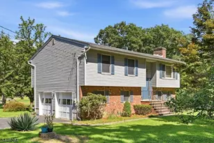 5 Apshawa Cross Rd, West Milford, NJ 07480 - Photo 2