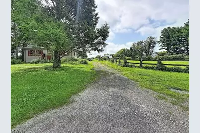 28 Wolfs Corner Road, Andover Township, NJ 07860 - Photo 2