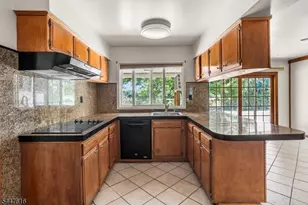 74 Country Club Rd, Willingboro Twp., NJ 08046 - Photo 14