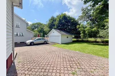 106 Walker Rd, West Orange Township, NJ 07052 - Photo 2