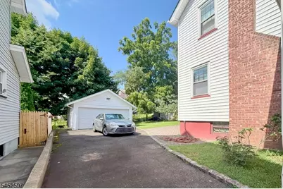 106 Walker Rd, West Orange Township, NJ 07052 - Photo 2