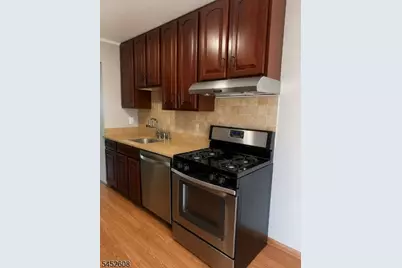 2 Colonial Ct, High Bridge, NJ 08829 - Photo 4