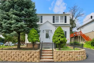 2071 State Route 35, Sayreville, NJ 08879 - Photo 2