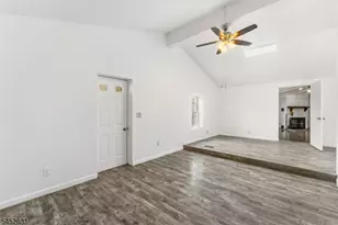 28 Butler St, Clifton, NJ 07011 - Photo 6
