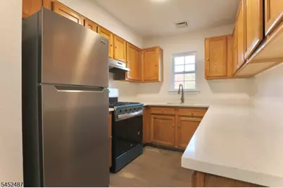 586 15th Ave, Newark, NJ 07103 - Photo 10