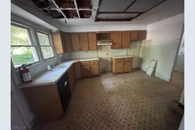 304 E Lakeshore Dr, Vernon, NJ 07422 - Photo 4