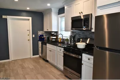 139 Ray St #1, Garfield, NJ 07026 - Photo 4