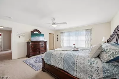 8 Hopkinson Ln, Franklin Township, NJ 08873 - Photo 22