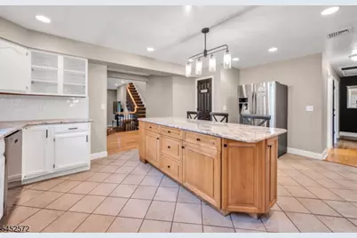 5 Millbrook Rd, Raritan Township, NJ 08822 - Photo 18