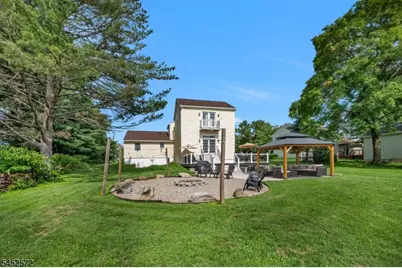5 Millbrook Rd, Raritan Township, NJ 08822 - Photo 8