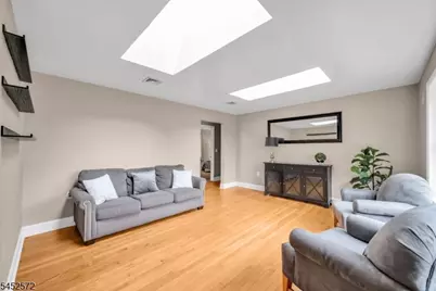 5 Millbrook Rd, Raritan Township, NJ 08822 - Photo 12