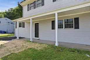 334 Daniel St, Rockaway Township, NJ 07801 - Photo 4