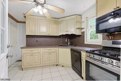 71 Center St, West Milford, NJ 07480 - Photo 12
