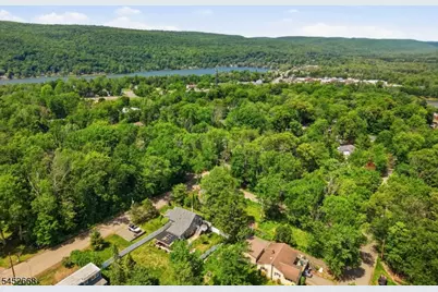71 Center St, West Milford, NJ 07480 - Photo 30