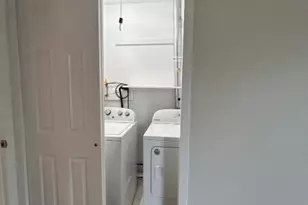 504 Nottingham Way, Raritan Township, NJ 08822 - Photo 10