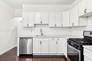 220 Murray St, Elizabeth, NJ 07202 - Photo 8