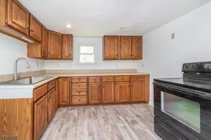 29 Broad St Unit, Branchville, NJ 07826 - Photo 4