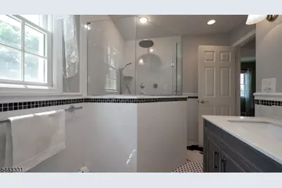 37 Keilana Dr, Wayne, NJ 07470 - Photo 16