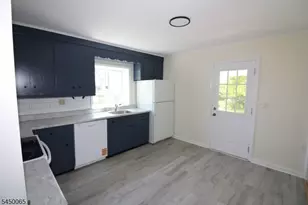 229 Pittstown Rd, Franklin Township, NJ 08867 - Photo 4