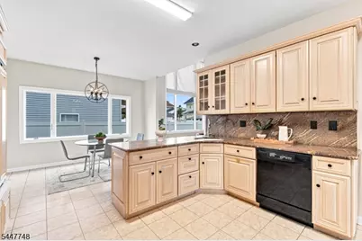 907 Colonia Rd, Elizabeth, NJ 07208 - Photo 16