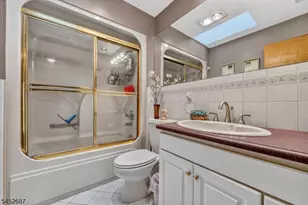 251 W Mountain Rd, Sparta Township, NJ 07871 - Photo 20