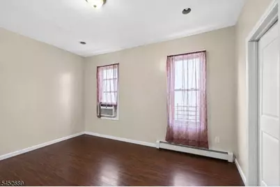 596 S 19th St, Newark, NJ 07103 - Photo 20