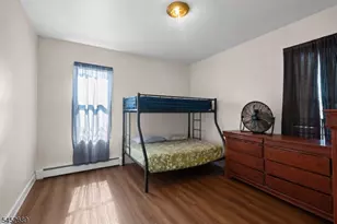 596 S 19th St, Newark, NJ 07103 - Photo 22