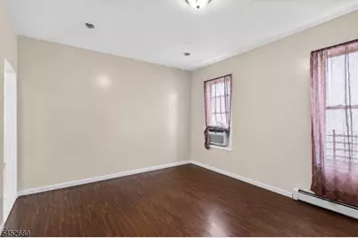 596 S 19th St, Newark, NJ 07103 - Photo 24
