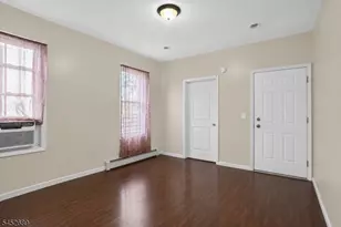 596 S 19th St, Newark, NJ 07103 - Photo 10