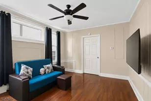 596 S 19th St, Newark, NJ 07103 - Photo 16