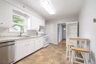 305 Manning Ave, North Plainfield, NJ 07060 - Photo 6