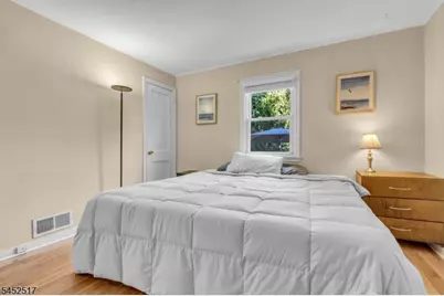 34 Baldwin Ave, South Bound Brook Boro, NJ 08880 - Photo 16